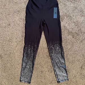 NWT‼️Mono B Silver Raindrop Highwaist Legging